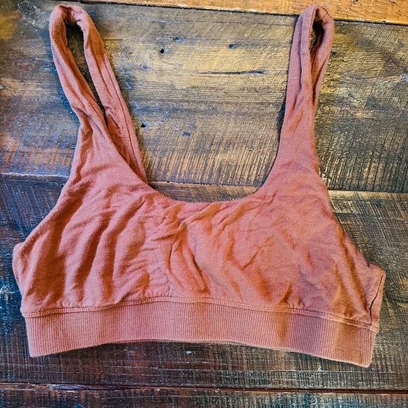 Skims Sleep Bra - Picture 3 of 4